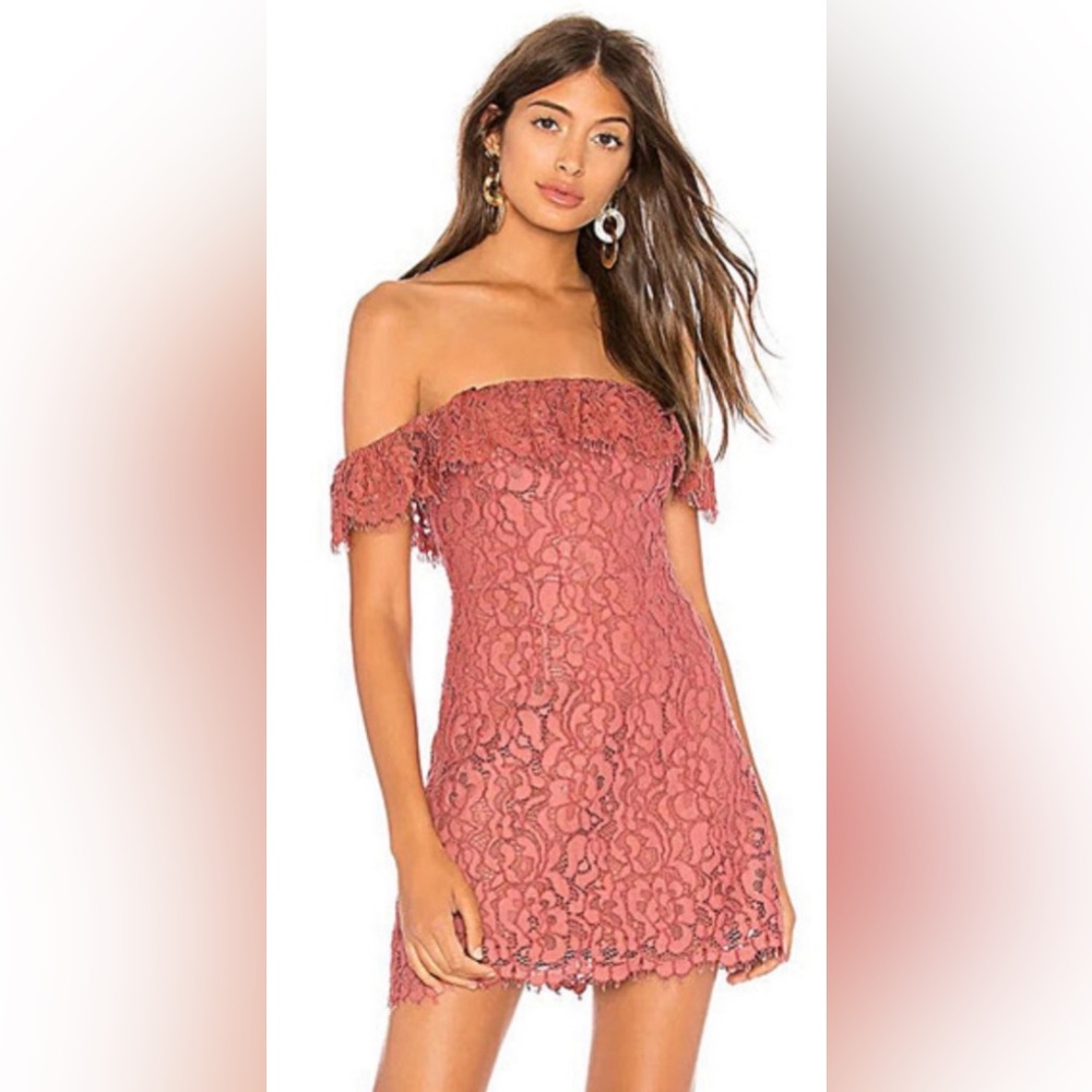 Lovers + Friends Brandy Mauve Ruffle On or Off Shoulder A-line Mini Dress. ZB9